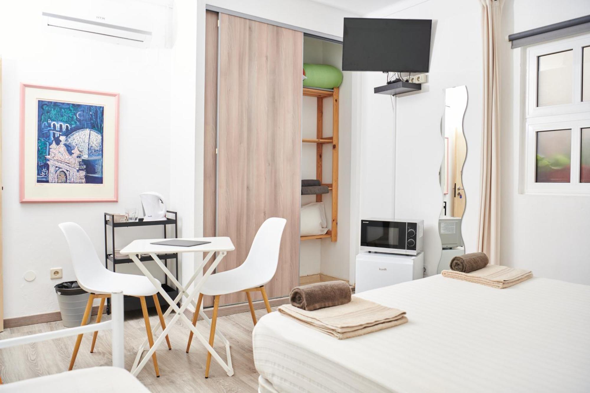 Taah Billa Guest House 타비라 외부 사진