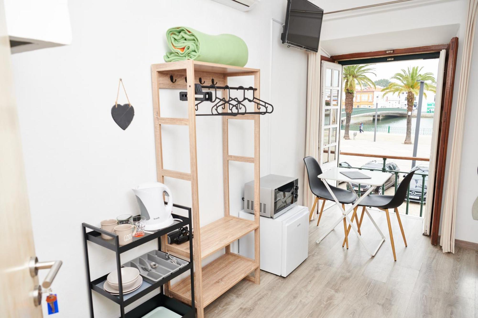 Taah Billa Guest House 타비라 외부 사진